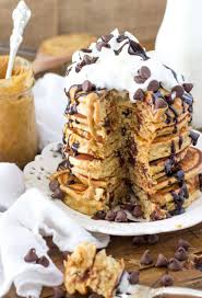 Pin By Selma W Mernissi On Foodporn In 2020 Peanut Butter Chocolate Chip Pancakes Chocolate Pancakes Recipe Chocolate Chip Pancakes
