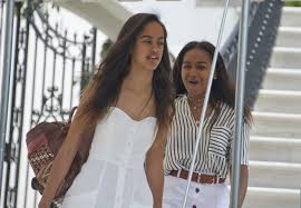 Sasha obama's age is 19 years old as of. Malia Obama Biography Height Life Story Super Stars Bio