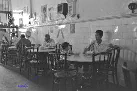 Le vintage café réouvre ses portes après 7 mois de semi fermeture. Old Kopi Tiam This One In Singapore But Similar To Malaysia Vintage Cafe Design Vintage Cafe Singapore Photos