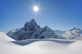 It has an outstanding provision of advanced skiing, a reliable snow record and an extensive ski area that caters for a mixed level of abilities. St Anton Austria Wild Nights Steep Pistes And Challenging Backcountry Welove2skiwelove2ski