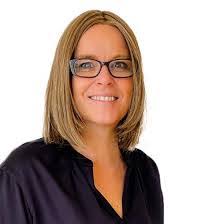 Claire Pennington's Instagram, Twitter & Facebook