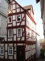 Der vermieter wohnt im gleichen haus. Express Online Wohnen Biete Sonstwo