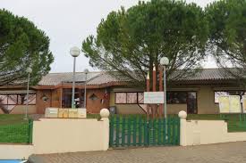 Marché traditionnel « de plein vent » le vendredi matin, autres marchés. Les Enfants D Avignonet Lauragais N Iront Plus A L Ecole Le Mercredi Voix Du Midi Lauragais