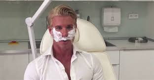 Model robert paulát, přezdívaný český ken, si nedávno založil vlastní kliniku plastické chirurgie. Cesky Ken Odrazuje Od Plastik Prirozenost Je Nejdulezitejsi Rika Idnes Cz