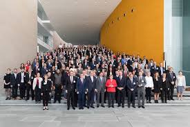 Hilfe Fur Helfer Preisverleihung Im Bundeskanzleramt Newsroom