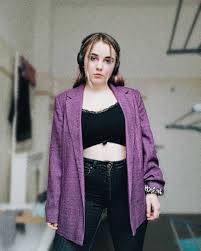 Liikkuminen verkkopankissa on helppoa, näet yhteenvetosivulla pankkiasiasi yhdellä silmäyksellä ja pääset eteenpäin entistä vähemmillä klikkauksilla. Lena Grabowski Lena Grabowski Photos And Outfits On 21 Buttons