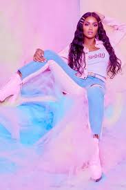 Here's some options for your maternity shoot. Bratz Themed Photoshoot Ideas Novocom Top