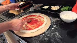 How To Bake A Pizza In Regular Oven Youtube