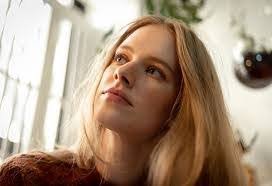 Aly Jones's Instagram, Twitter & Facebook