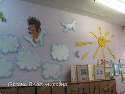 поделки из потолочной плитки своими руками для детского сада Oformlenie Priemnoj V Detskom Sadu Gruppa Romashka Material Potolochnaya Plitka Foto 5 Potolochnye Plitki Detskij Dekor Sten Priemnye