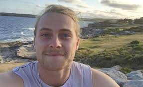 Luke Hemmings (5SOS member) family in detail: parents and brothers