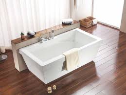 le lancia de sherlic beaucoup d espace pour relaxer free standing tub corner bathtub bathtub