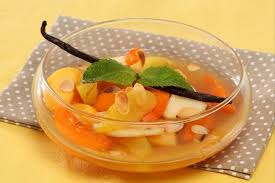 Recette De Salade De Fruits Jaunes Au Caramel De Vanille Facile Et Rapide Recette Recette Salade De Fruits Salade De Fruits Fruit Jaune