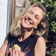 Lauren Miller and Scott Glucs' Wedding Website