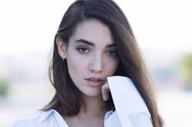 Την αναστασία παντούση την απολαύσαμε πέρσι ως «ιφιγένεια» στο «κόκκινο ποτάμι», ενώ τη αν και μέχρι τον περασμένο ιανουάριο διατηρούσε μια σχέση 8 ετών, η αναστασία παντούση. Sofina Lazarakh Den 8a Ntrapw Gia To Sth8os Moy 8a Bgalw To Magio Moy Kai 8a Katsw Na Labw Oso Hlio Mporw Video Newsbreak