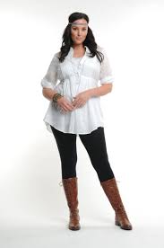 How Larger Size Women Should Wear Leggings Plus Size Clothing For Women Workplace Essentials To Stock Up On Plus Size Fashion Fashion Plus Size Outfits