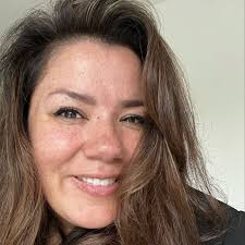 who have you been routing for to end up with Emily? 👀 emilyinparis