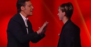 😱 Frizzi e l'Eredità, l'ex campione vuota il sacco e gela tutti: "Ogni puntata Mi chidevano di..."