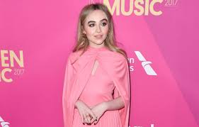 Great Outfits in Fashion History: Sabrina Carpenter in Céline