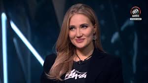 С появлением на «матче» популярность молодой телеведущей стала стремительно. Realnyj Sport Edinoborstva Vypusk Ot 25 08 2019