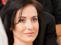 Ova prelijepa kirurginja ima svoj MMA debi na američkom tlu