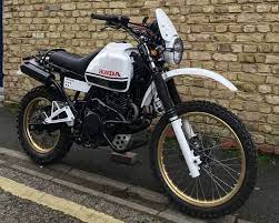Top 10 Scramblers And Desert Sleds Of 2020 In 2021 Scrambler Honda Dominator Motorcycle