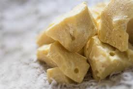 Il burro di cacao alimentare è un grasso estratto dai semi di cacao, che ne contengono circa i 50% al loro interno. Burro Di Cacao Caratteristiche Produzione E Impiego