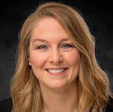 Tara Denney's Instagram, Twitter & Facebook