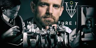 UCT Online High School is a 'sinking ship', say insiders and parents