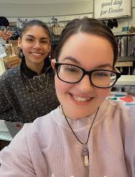 ✨ Repeat Boutique ✨We're open today 10–4p! Stop by and find your next  favorite outfit—whether you're feeling cozy, bold, or classic, we've got  you covered. 👗 Fun Style Fact: Did you know