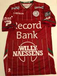 Zaterdagmiddag begonnen oh leuven en zulte waregem aan hun nieuwe seizoen in de jupiler pro league. Zulte Waregem Home Football Shirt 2017 2018 Sponsored By Record Bank