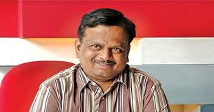 He breathed his last around 3.30 am following a heart attack. Hhr2z5ndnhj8nm