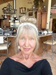 Saying our 3 OEBs run our house without saying they run our house lol 😂