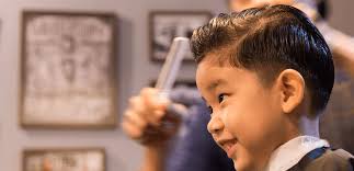 Anda dapat menggunakan gunting, pencukur listrik, atau kombinasi. Anak Takut Potong Rambut Begini Cara Mengatasinya