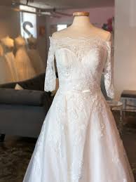 Seeking A Kate Middleton Gown For Your Wedding Look No Further Than Our New White O Designer Wedding Dresses Affordable Wedding Dresses Designer Wedding Gowns