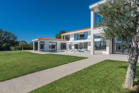 Maybe you would like to learn more about one of these? Villa La Reina