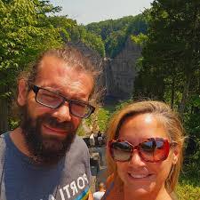 Jessica Nau's Instagram, Twitter & Facebook