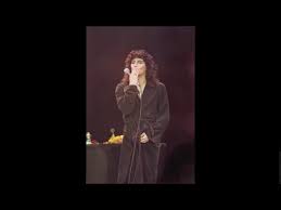 Renato fiacchini was born in rome in the via di ripetta, next to the via del corso. Renato Zero Sono Innocente Youtube