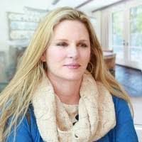 Heather Gillette's Instagram, Twitter & Facebook