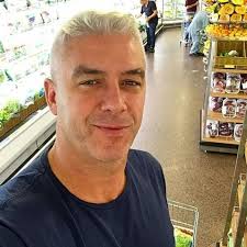 Daniel Duchamp's Instagram, Twitter & Facebook