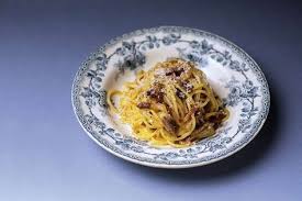 Pates A La Carbonara La Vraie Recette De Tommaso Melilli Recette Pates Carbonara Carbonara Repas D Entrainement