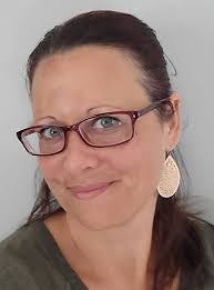 Marie Moseley's Instagram, Twitter & Facebook