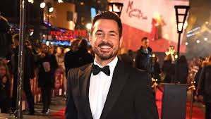 Sixty Seconds With Martin Compston Metro Newspaper Uk