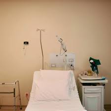 Με κρανιοεγκεφαλικές κακώσεις στο νοσοκομείο πρώην βουλευτής της χρυσής αυγής. 87 Meres 23 Wres 2 Lepta Kai 39 Deyterolepta Ston Eyaggelismo Meta3y Zwhs Kai 8anatoy