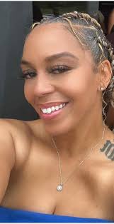 🥳Sending A shout-out to this beautiful lady, please help me wish Ms.Jerri  Rogers A GREAT BIG HAPPY BIRTHDAY, you look amazing. Enjoy your special day  and may God bless you to see