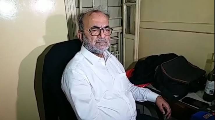 বিক্ষোভের পরিকল্পনা ছিলই, তবে কেউ খারাপ ব্যবহার করেননি', মত বিকাশের - Bikash  Ranjan Bhattacharya