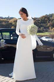 Check spelling or type a new query. En Cruz Temprado Nos Gusta La Sencillez Pero Sobre Todo El Trabajo Bien Hecho Porque Es La Unic Wedding Dresses White Wedding Dresses Black Wedding Dresses