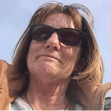 Does any one want these 🎃pumpkins for there chicken 🐓 I saw a post now I  can't find it xxxxx