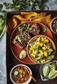 Elke dag worden duizenden nieuwe afbeeldingen van hoge kwaliteit toegevoegd. Jerk Chicken With Mango Salsa Mango Relish Harris Farm Markets Harris Farm Markets