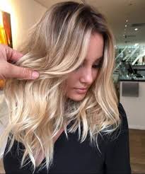 Light Golden Blonde Balayage Balayage Blond Goldblondes Bright Balayage Hair Blonde Balayage Hair Color Balayage